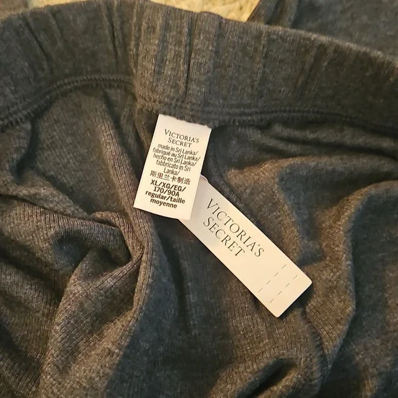 Victoria's Secret Pajamas - Picture 11 of 13